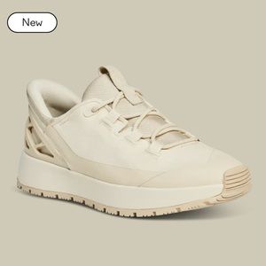 Kizik Wasatch Slip On Sneaker in Sand